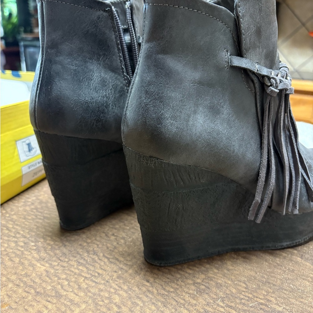 Sbicca Black Fringe Wedge Boots - Picture 5 of 9